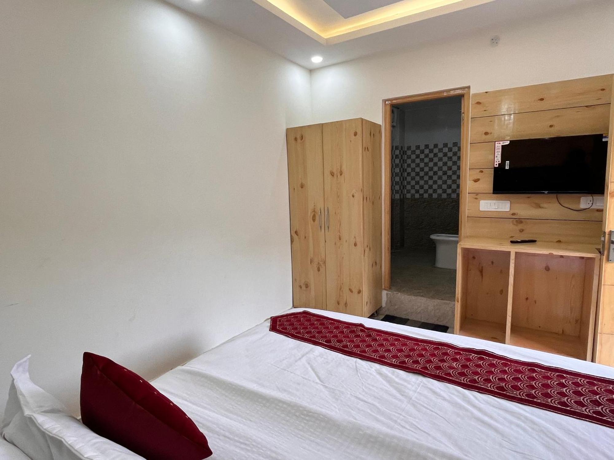 Kamlesh Lodge Bhavnagar Esterno foto