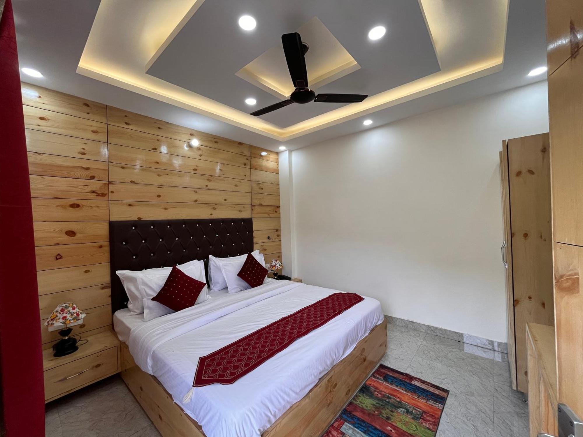 Kamlesh Lodge Bhavnagar Esterno foto